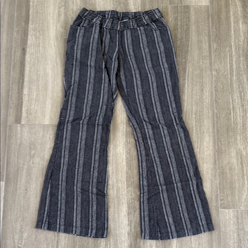 Rip Curl Black and White Striped Pants